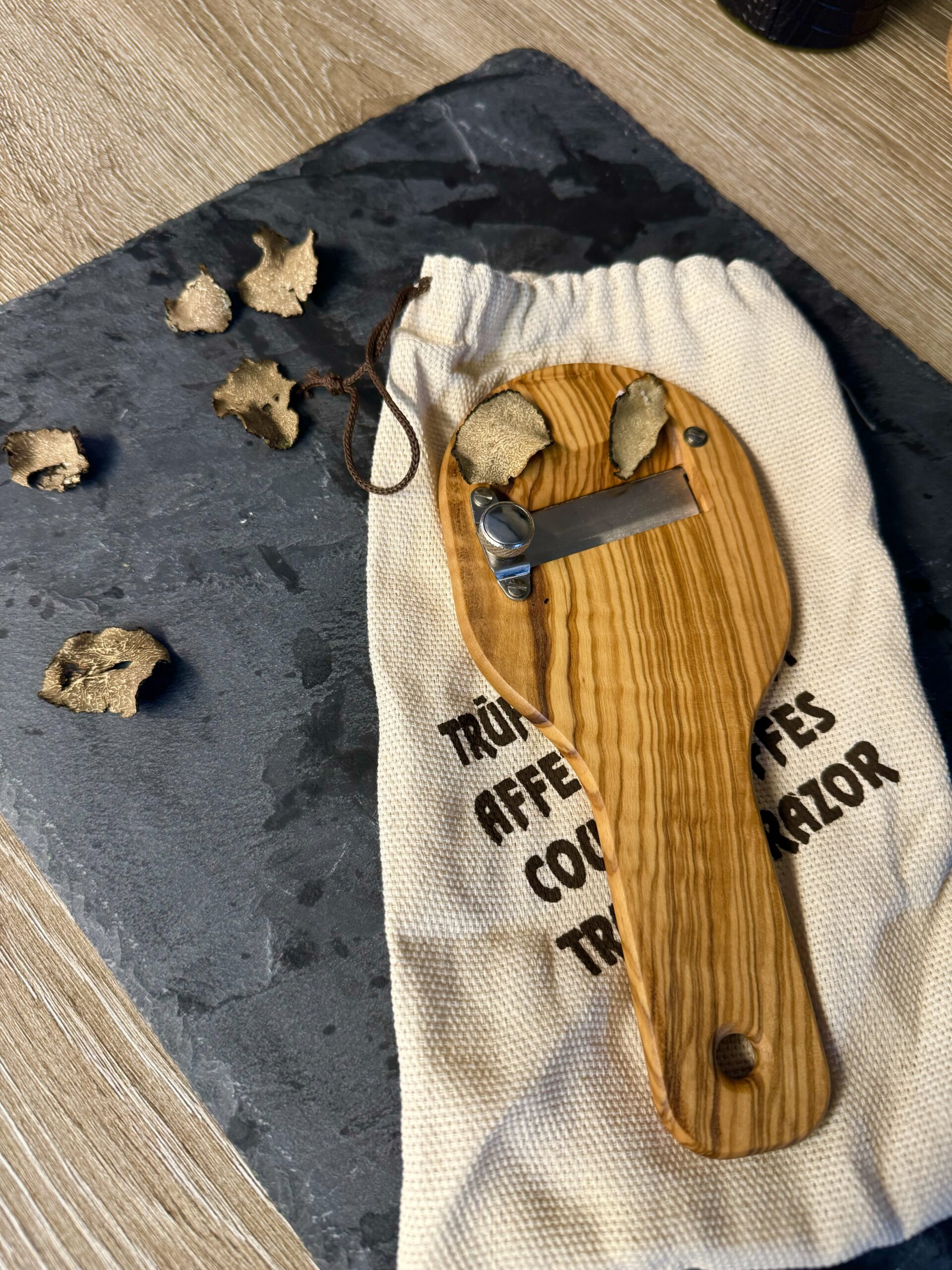 MANDOLINE EN BOIS – Image 3